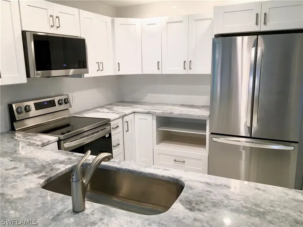 Picture of 17315 Birchwood Ln, Fort Myers, FL 33908