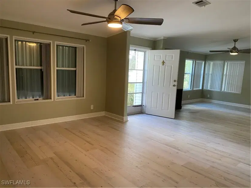 Picture of 928 Yacht Club Way Nw, Moore Haven FL 33471