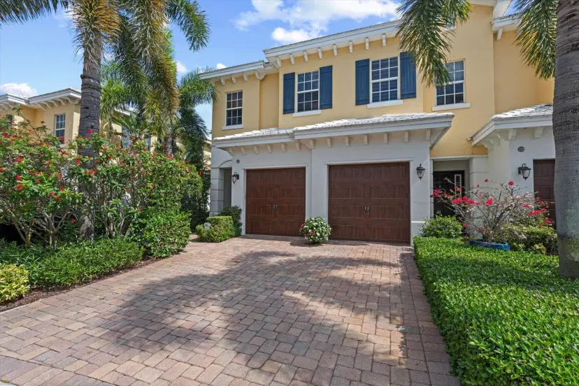Picture of 218 Mariner Court, North Palm Beach FL 33408
