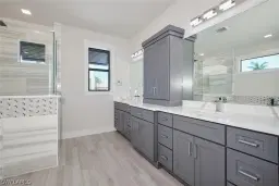 Picture of 5513 Merlyn Ln, Cape Coral, FL 33914