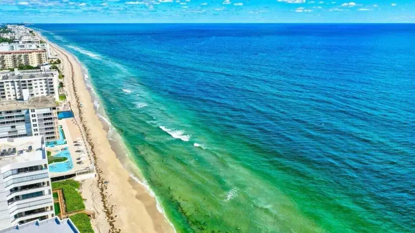 Picture of 3589 S Ocean Boulevard 707, South Palm Beach FL 33480