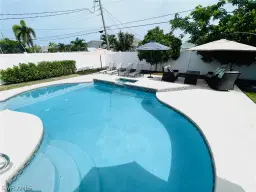 Picture of 779 100Th Ave N, Naples, FL 34108