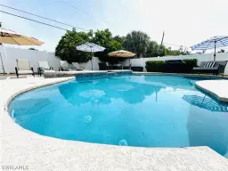 Picture of 779 100Th Ave N, Naples, FL 34108