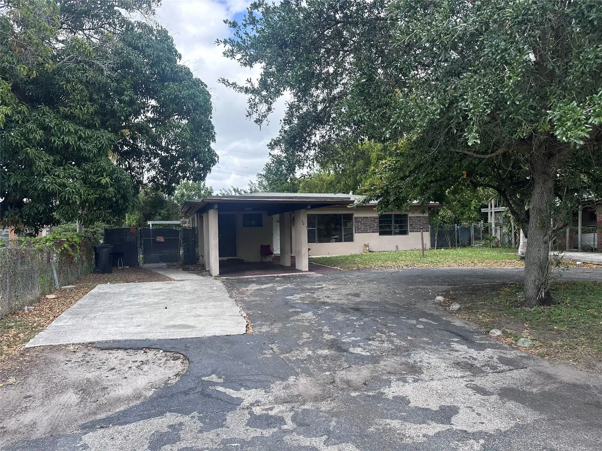 Picture of 3071 SW 2Nd Ct, Fort Lauderdale, FL 33312