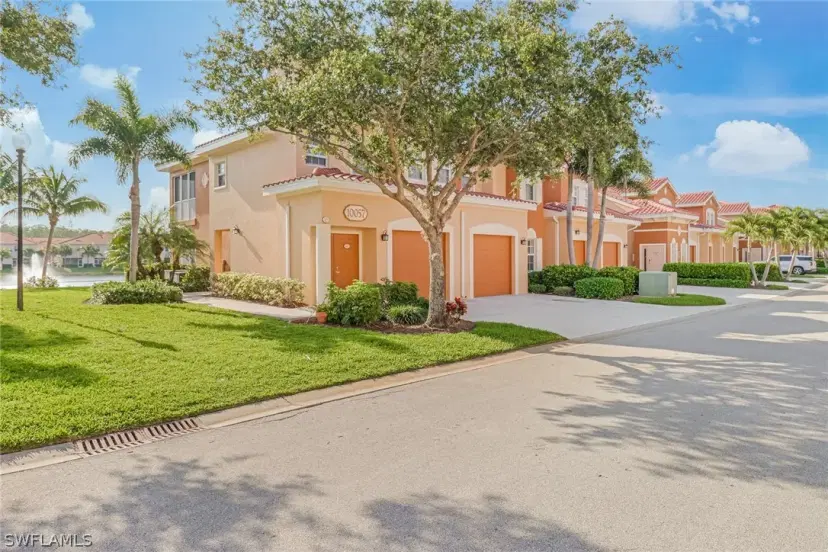 Picture of 10057 Via Colomba Cir 101, Fort Myers FL 33966