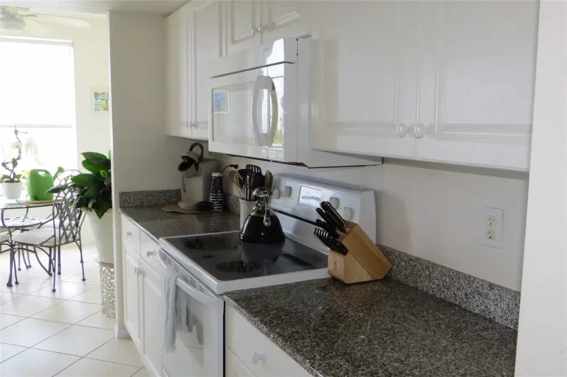 Picture of 2880 NE 14Th Street Cswy 804, Pompano Beach FL 33062