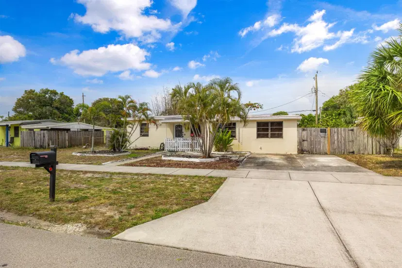 Picture of 5077 NE 17Th Drive, Pompano Beach FL 33064