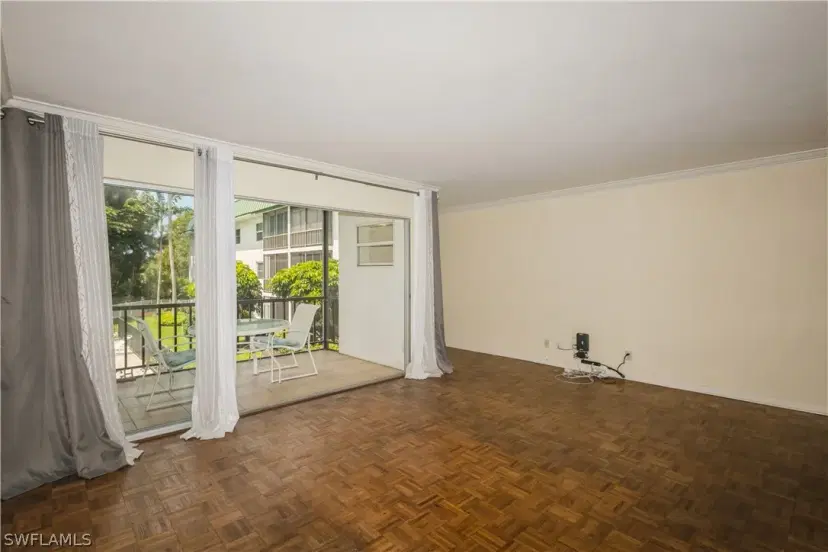 Picture of 3030 Binnacle Dr 204, Naples FL 34103
