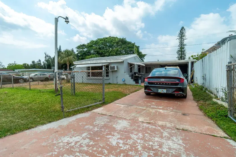 Picture of 1206 S Ridge Road, Lake Worth FL 33462