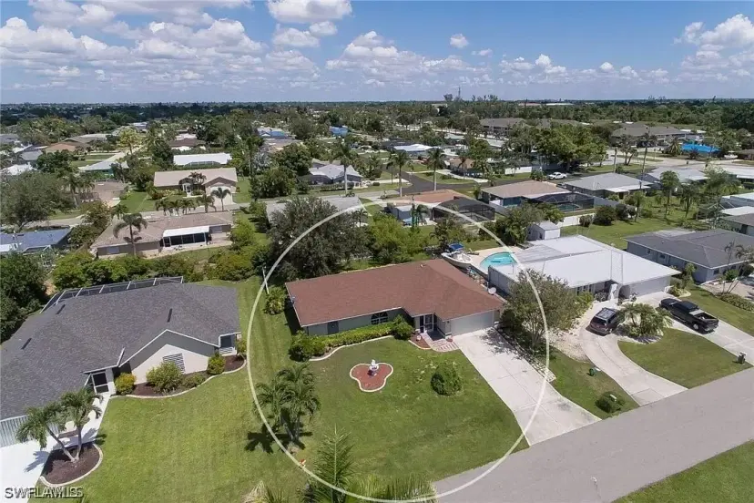 Picture of 227 SE 43Rd Ln, Cape Coral FL 33904