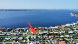 Picture of 331 Bayshore Dr, Cape Coral, FL 33904