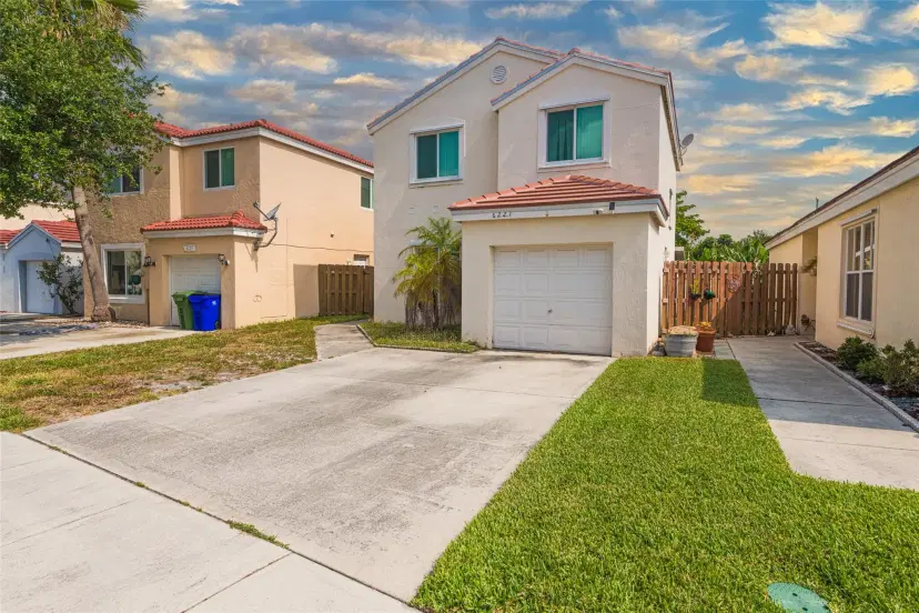 Picture of 6221 Seminole Ter, Margate FL 33063