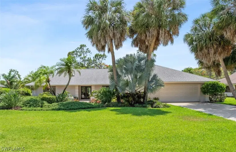Picture of 1986 Imperial Golf Co Blvd, Naples FL 34110