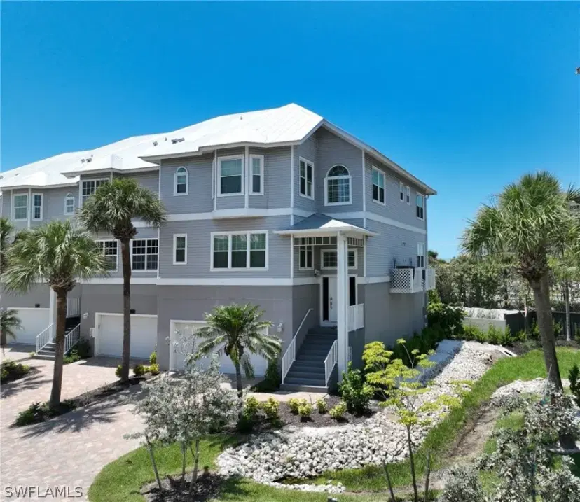 Picture of 117 Barefoot Cir 18, Bonita Springs FL 34134