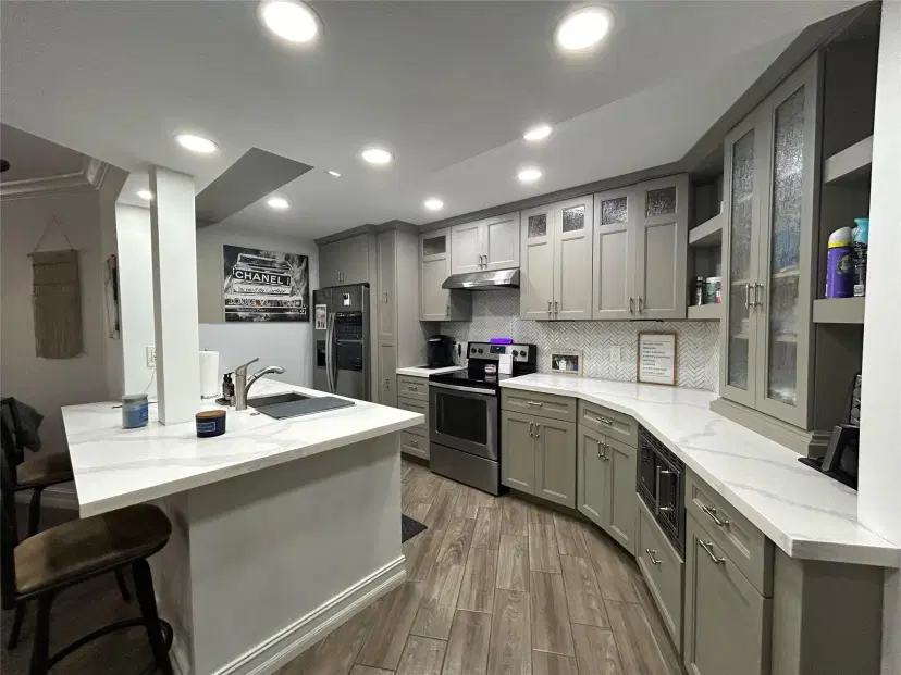 Picture of 6911 Environ Blvd 1M, Lauderhill FL 33319