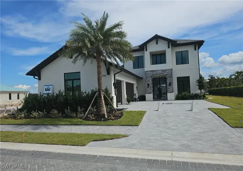 Picture of 6704 Newport Rd, Naples FL 34109