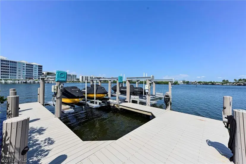 Picture of 195 San Mateo Dr, Bonita Springs FL 34134