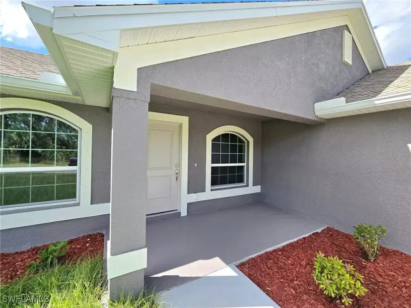 Picture of 320 Malaga Ave S, Lehigh Acres FL 33974