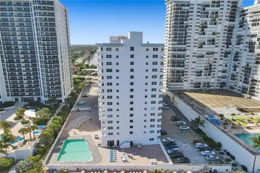 Picture of 4250 Galt Ocean Dr 2H, Fort Lauderdale FL 33308