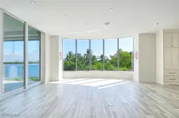 Picture of 60 Seagate Dr 306, Naples, FL 34103