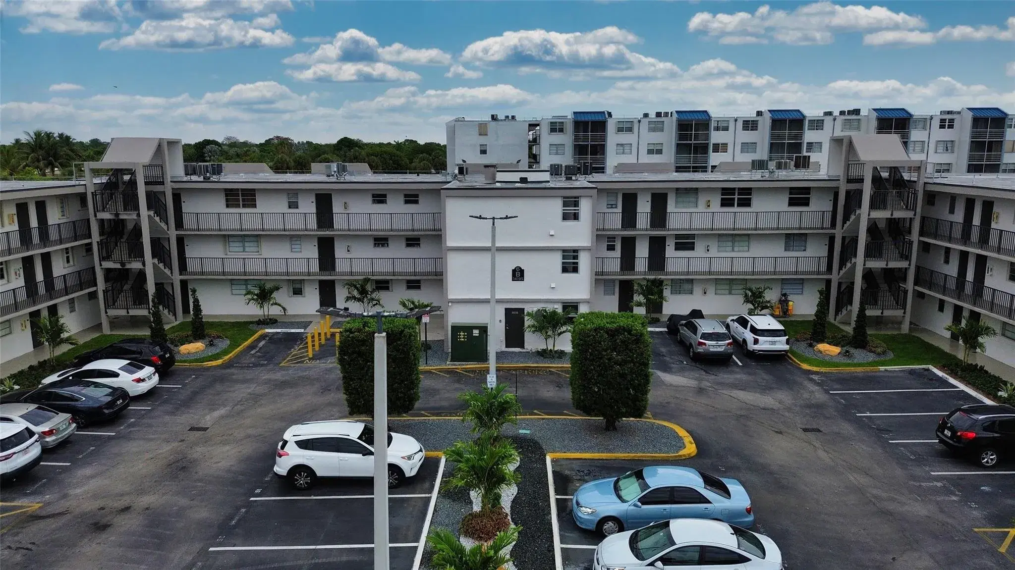 Picture of 14195 SW 87Th St B207, Miami, FL 33183