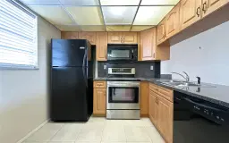 Picture of 14195 SW 87Th St B207, Miami, FL 33183