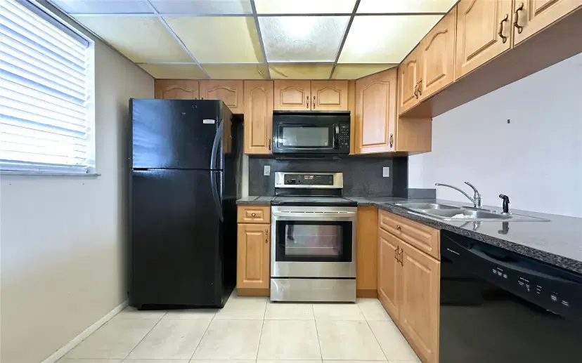 Picture of 14195 SW 87Th St B207, Miami FL 33183