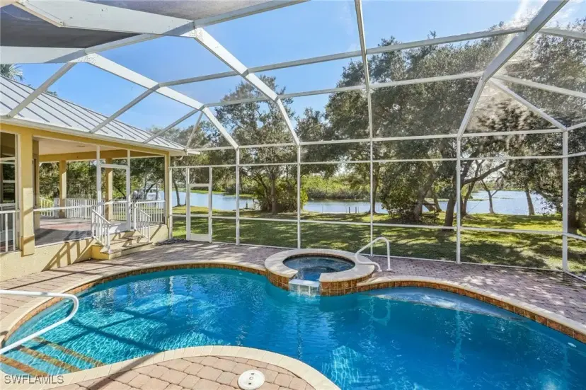Picture of 16990 River Boat Bend, Alva FL 33920