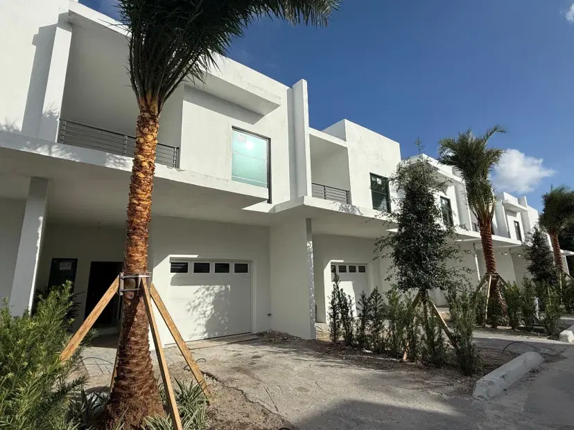 Picture of 2526 Pierce Street 4, Hollywood FL 33020
