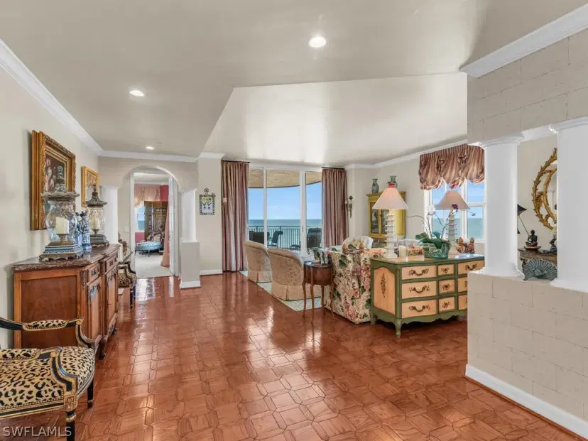Picture of 930 Cape Marco Dr 906, Marco Island FL 34145