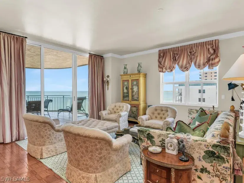 Picture of 930 Cape Marco Dr 906, Marco Island FL 34145