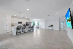 Picture of 2375 Montserrat Ln 202, Naples, FL 34120