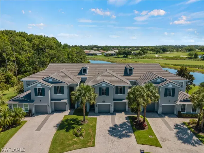 Picture of 16521 Goldenrod Ln 202, Alva FL 33920