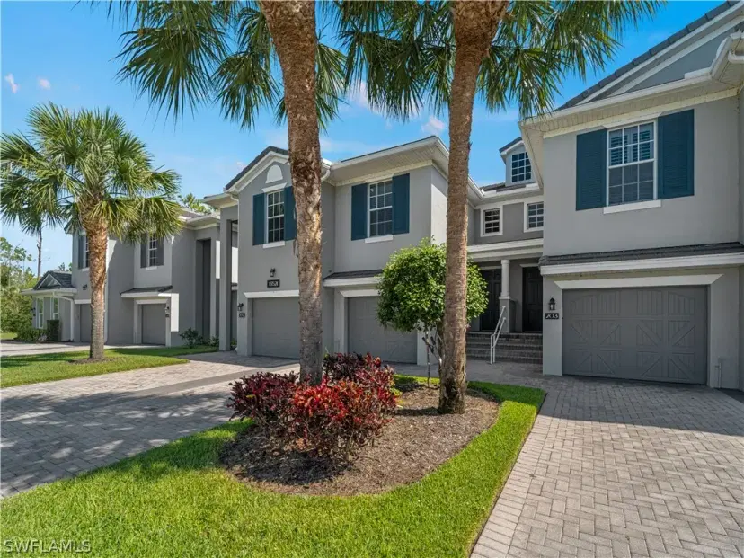 Picture of 16521 Goldenrod Ln 202, Alva FL 33920