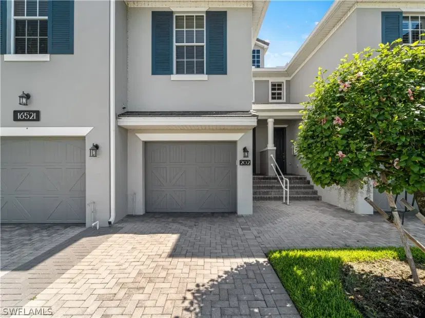Picture of 16521 Goldenrod Ln 202, Alva FL 33920