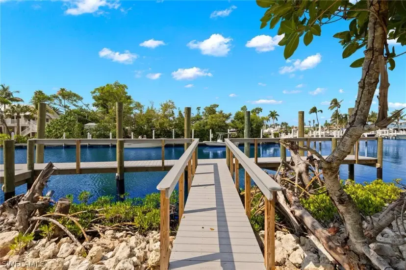 Picture of 592 Lighthouse Way, Sanibel FL 33957