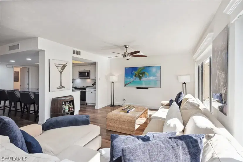 Picture of 6216 Cougar Run 102, Fort Myers FL 33908