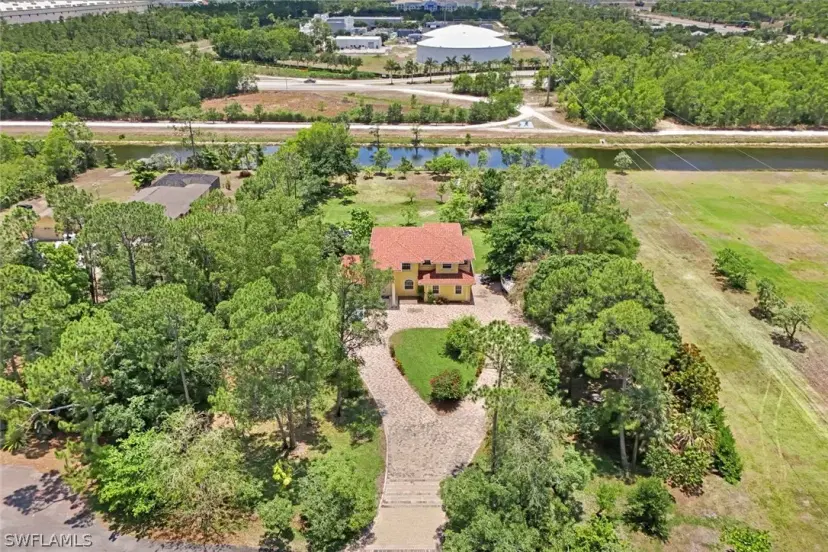 Picture of 3180 Safe Harbor Dr, Naples FL 34117