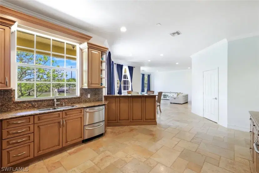Picture of 3180 Safe Harbor Dr, Naples FL 34117