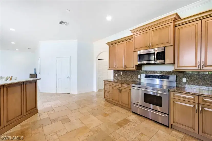 Picture of 3180 Safe Harbor Dr, Naples FL 34117