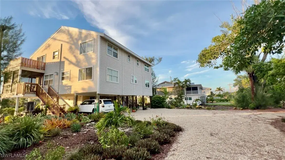 Picture of 1390 Middle Gulf Dr E, Sanibel, FL 33957