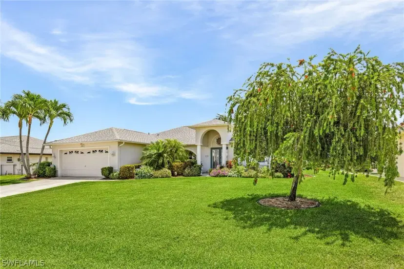 Picture of 4515 Pelican Blvd, Cape Coral FL 33914