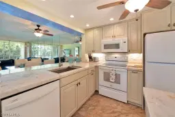 Picture of 1083 Forest Lakes Dr 207, Naples, FL 34105