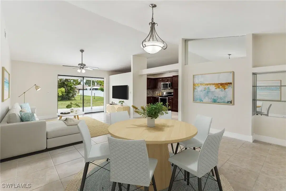 Picture of 616 SE 1St Ave, Cape Coral, FL 33990