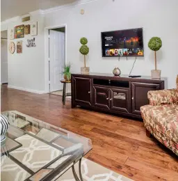 Picture of 630 S Sapodilla Avenue 402, West Palm Beach, FL 33401