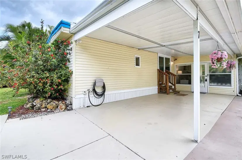 Picture of 7 Sonderhen Dr, Naples FL 34114
