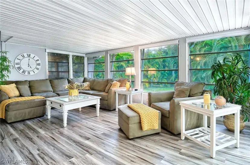 Picture of 7 Sonderhen Dr, Naples FL 34114
