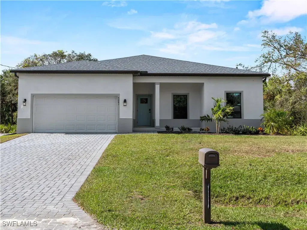 Picture of 1131 Augusta St E, Lehigh Acres, FL 33974