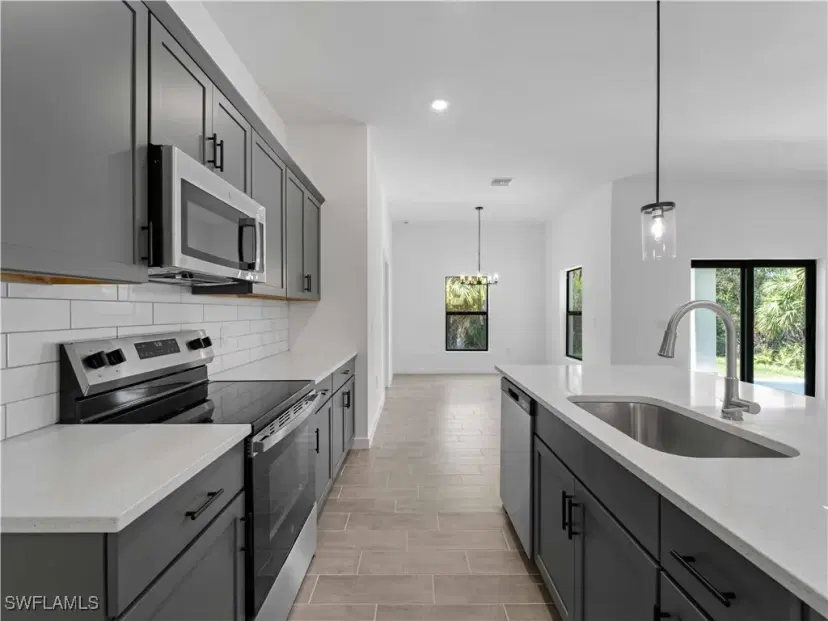 Picture of 1129 Augusta St E, Lehigh Acres FL 33974