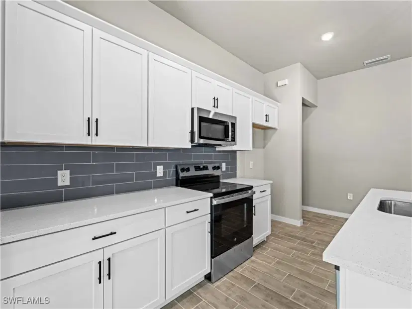 Picture of 1133 Augusta St E, Lehigh Acres FL 33974